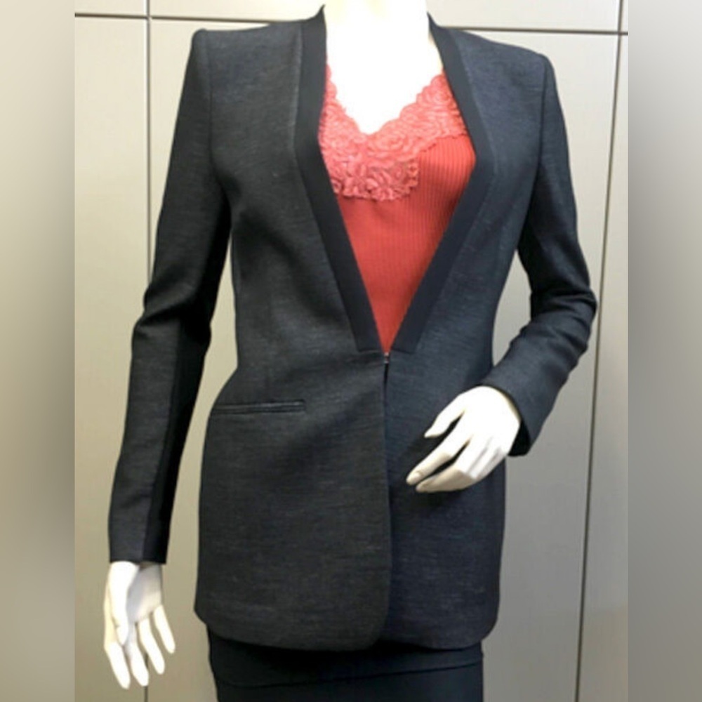 BCBG MaxAzria Elegant Black Women's Blazer. Size-X-Small